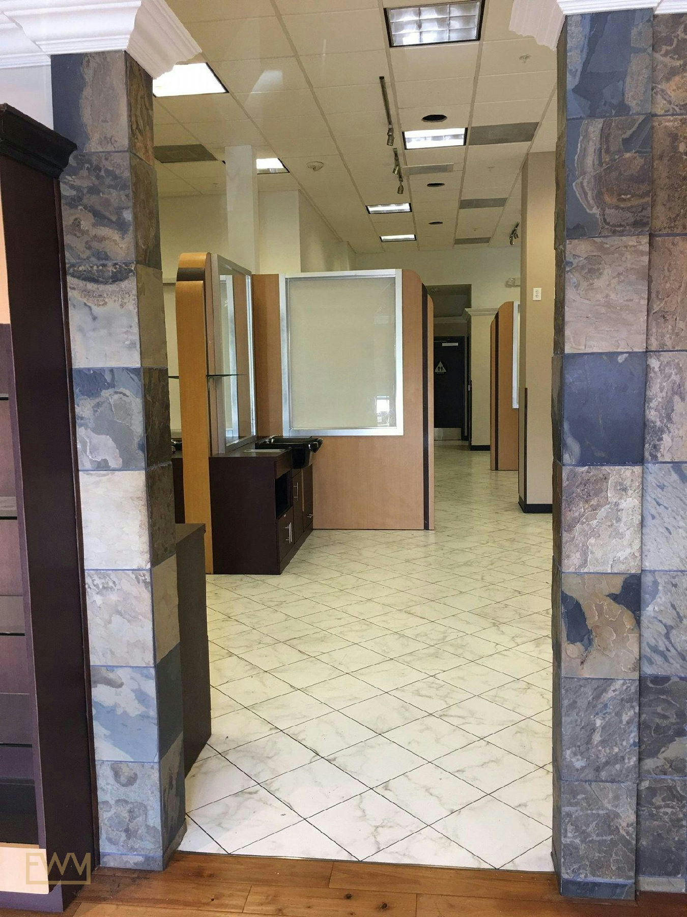 1,368 Sq Ft Salon and Retail Space in Huntington Beach — 5