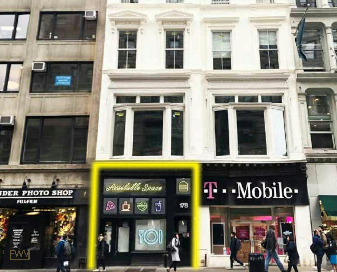 Brand New Retail on 5th Avenue, New York