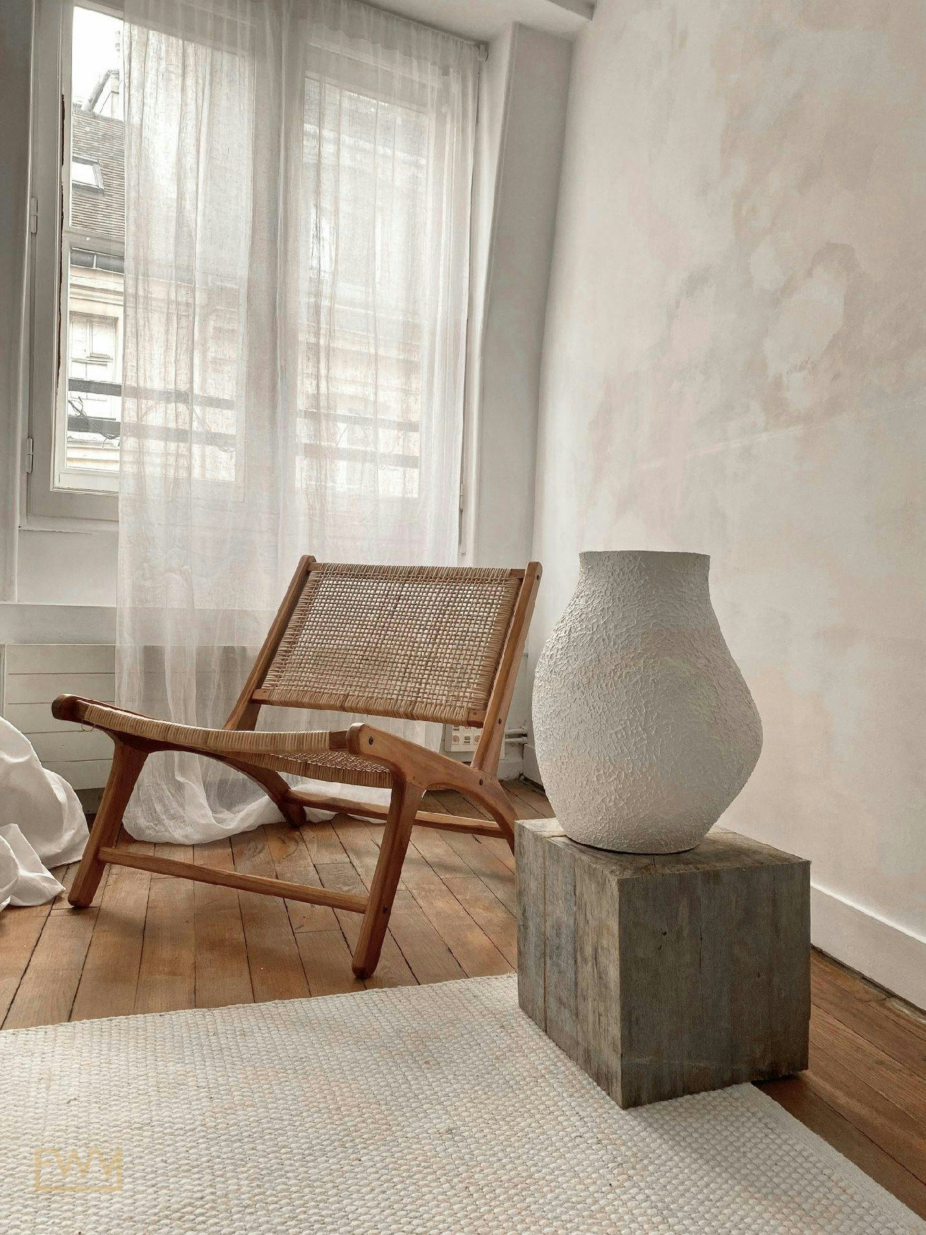 Minimalist Artist Apartment on Rue de Richelieu, Paris — 4