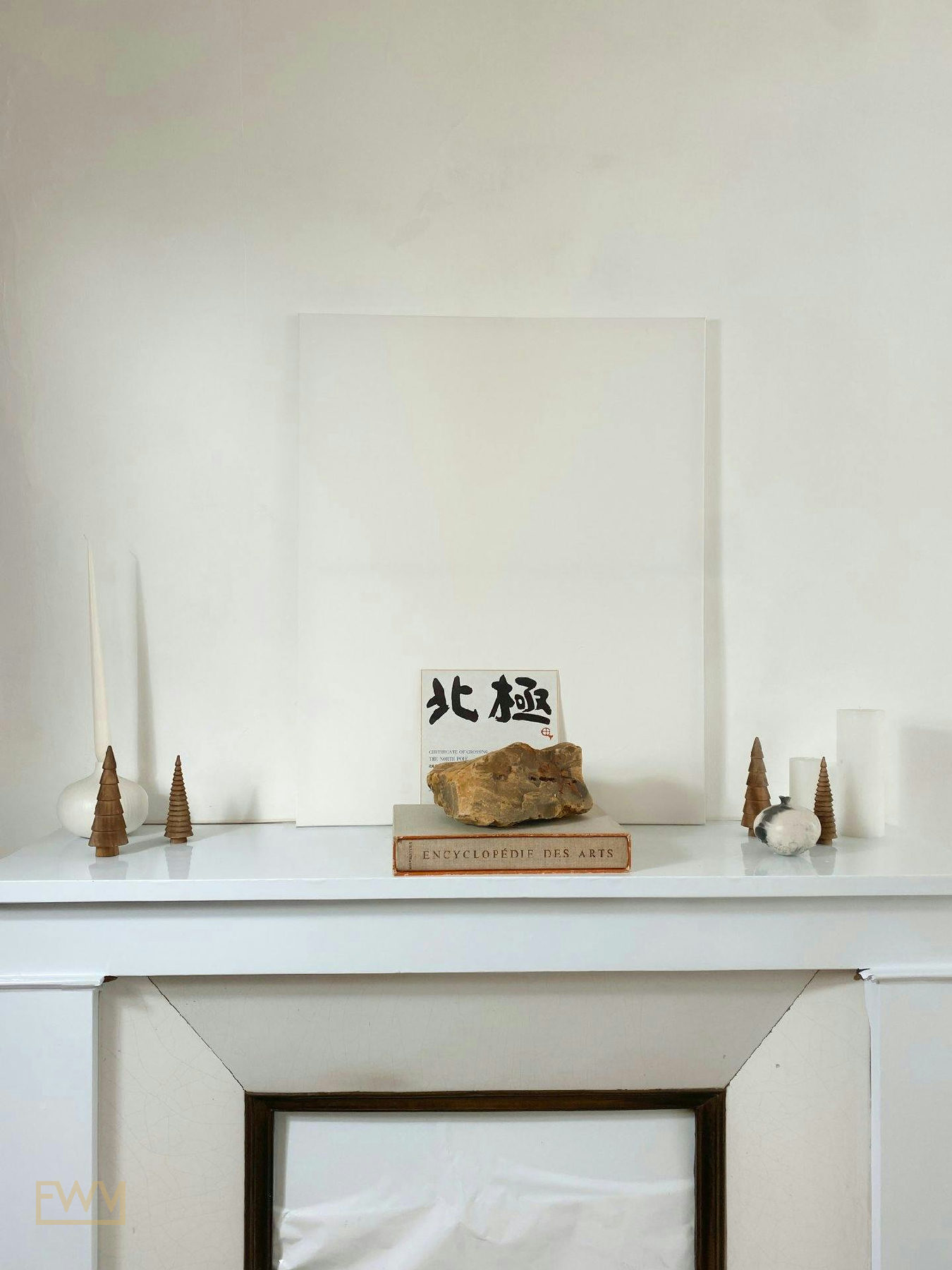 Minimalist Artist Apartment on Rue de Richelieu, Paris — 5